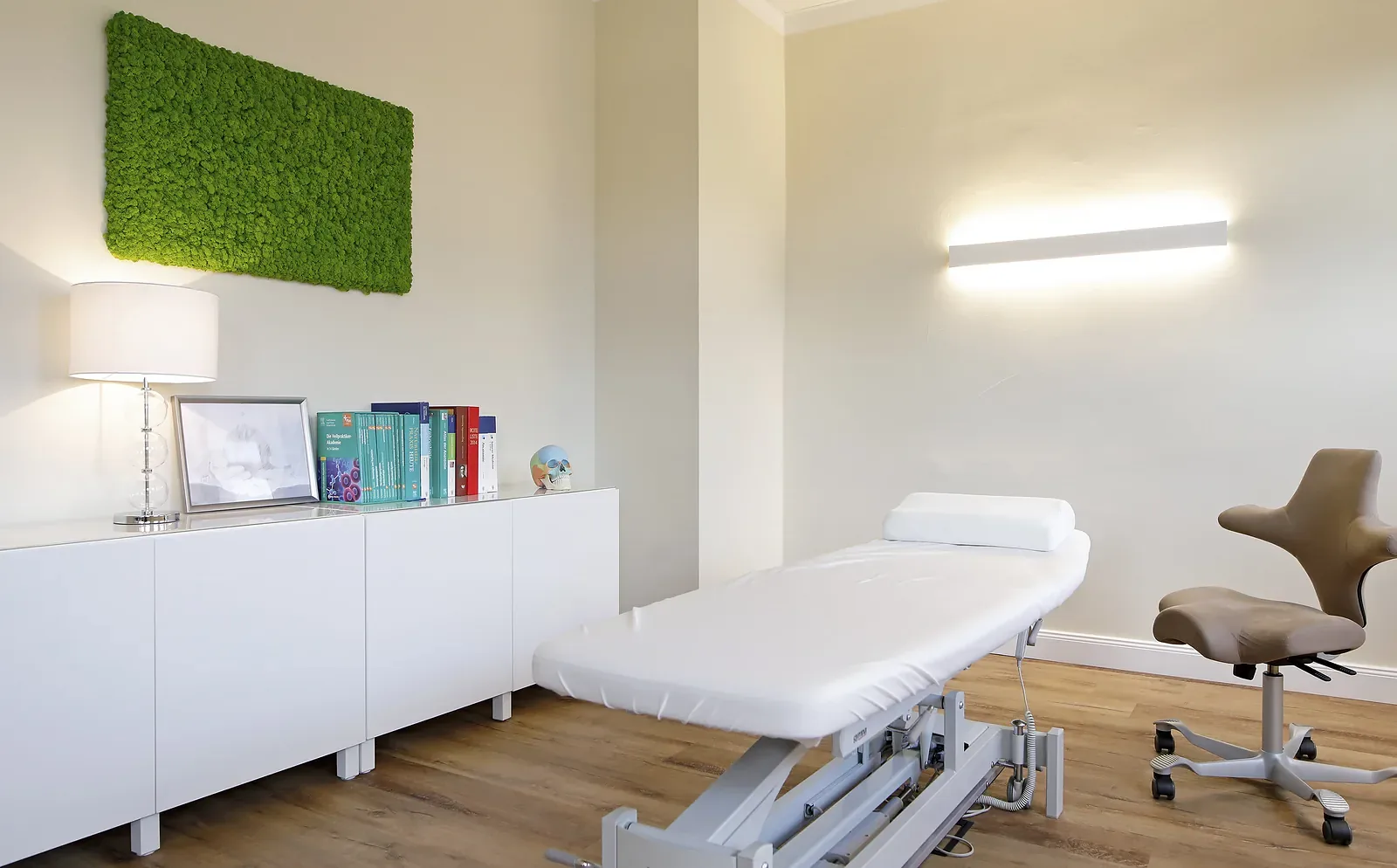 Behandlungsraum der Praxis für Osteopathie Tobias Knop